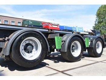 Konteinerveduk/ Tõstukiga poolhaagis Renders ROC 16.30 - X-STEERING - LIFT AXLE - BPW AXLES - DISC BRAKES - EXTENDABLE -: pilt 3