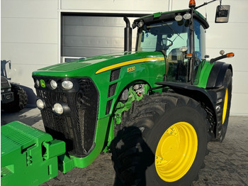 Traktor John Deere 8330 AutoPower: pilt 3