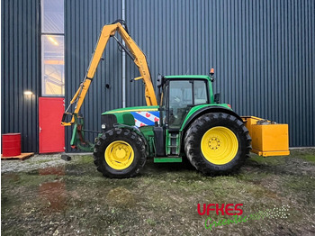 Traktor JOHN DEERE 6820