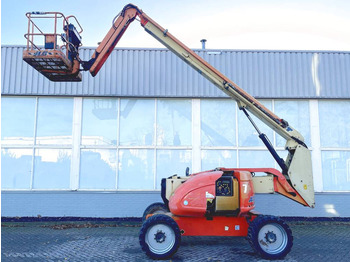 Teleskooppoom JLG 600AJ