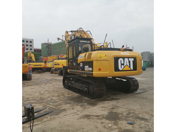 Lintekskavaator Caterpillar 320D: pilt 1