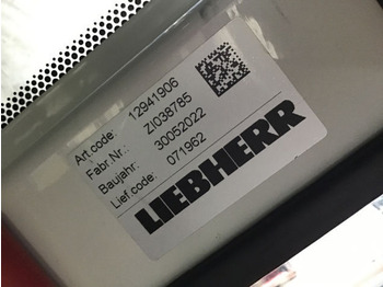 Kabiin ja interjöör Liebherr Cabin: pilt 4