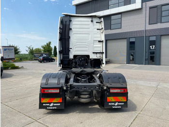 Sadulveok Volvo FH 13.500 Globetrotter XL / I-parkCool / Alcoa / 2x Tank: pilt 5