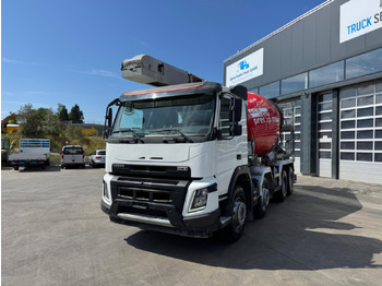 Autobetoonisegisti LIEBHERR