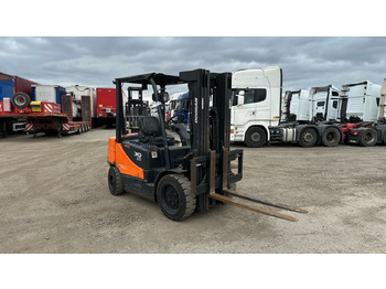 Diiseltõstuk DOOSAN