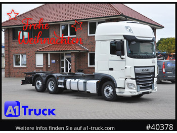 Konteinerveduk/ Tõstukiga veoauto DAF XF 480