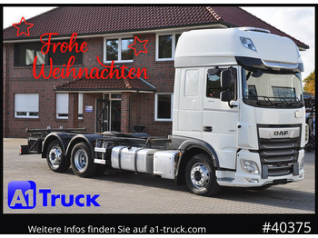 Konteinerveduk/ Tõstukiga veoauto DAF XF 480