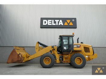Rataslaadur CATERPILLAR 930M