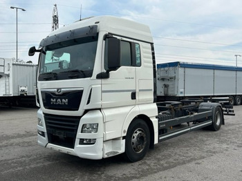 Konteinerveduk/ Tõstukiga veoauto MAN TGX 18.460