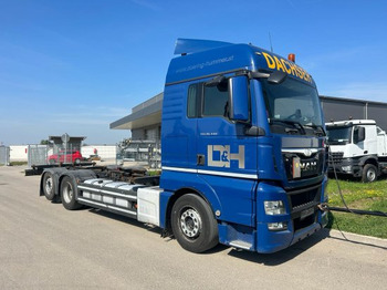 Konteinerveduk/ Tõstukiga veoauto MAN TGX 26.440