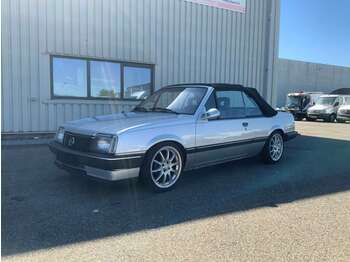 Auto OPEL