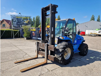 Ebatasasel maastikul kohanduv kahveltõstuk MANITOU M 50-4