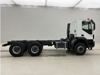 Uus Kabiinišassiiga veoauto Iveco Trakker 380 - 6x4: pilt 4