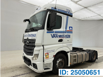 Sadulveok MERCEDES-BENZ Actros 1842
