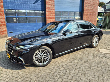 Auto MERCEDES-BENZ