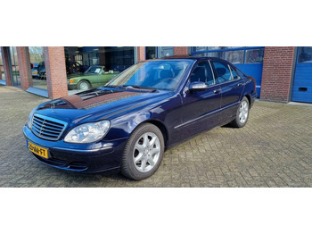 Sedaan MERCEDES-BENZ