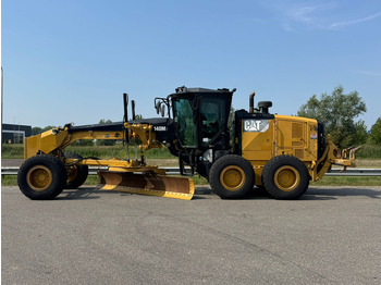 Teehöövel CATERPILLAR 140M