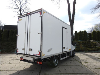 Uus Tarbesõiduk külmik IVECO DAILY 35S16 NEW REGRIGERATOR BOX -10*C 8 PALLETS HEATING FUNCTION POWER SUPPLY 230V CRUISE CONTROL AIR CONDITIONING 160HP: pilt 3 Uus Tarbesõiduk külmik IVECO DAILY 35S16 NEW REGRIGERATOR BOX -10*C 8 PALLETS HEATING FUNCTION POWER SUPPLY 230V CRUISE CONTROL AIR CONDITIONING 160HP: pilt 3