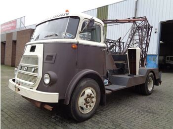 Kraanaga veoauto DAF