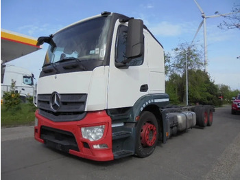 Treilerveoauto MERCEDES-BENZ Actros