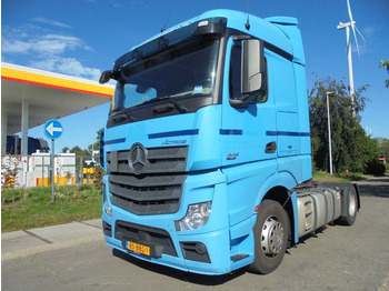 Sadulveok MERCEDES-BENZ Actros 1842