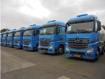 Sadulveok MERCEDES-BENZ Actros 1842