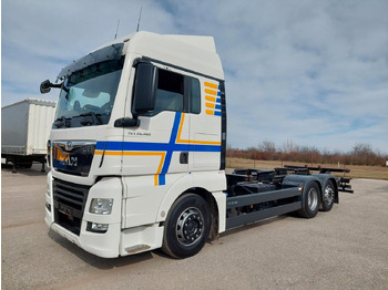 Konteinerveduk/ Tõstukiga veoauto MAN TGX 26.460