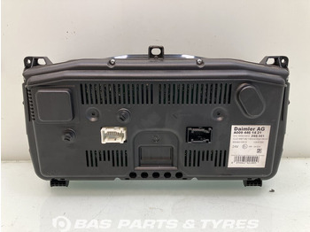 Armatuurlaud - Veoauto Mercedes-Benz Actros MP4: pilt 2