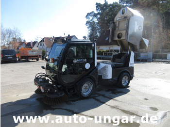 Tänavapühkimismasin NILFISK CR3500 CityRanger Schmidt Flexigo Multigo 4x4 Kehrmaschine Geräteträger: pilt 2 Tänavapühkimismasin NILFISK CR3500 CityRanger Schmidt Flexigo Multigo 4x4 Kehrmaschine Geräteträger: pilt 2