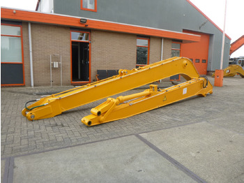 Poom JCB