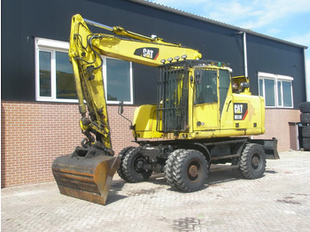 Ratastel ekskavaator CATERPILLAR M318F