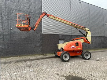 Teleskooppoom JLG 600AJ