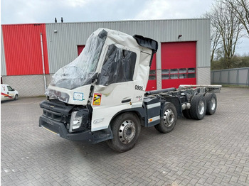 Kabiinišassiiga veoauto VOLVO FMX