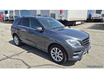 Auto MERCEDES-BENZ