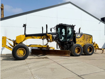 Teehöövel CATERPILLAR 140M
