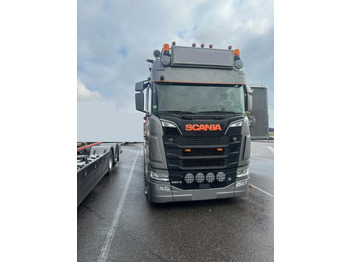 Konteinerveduk/ Tõstukiga veoauto SCANIA S