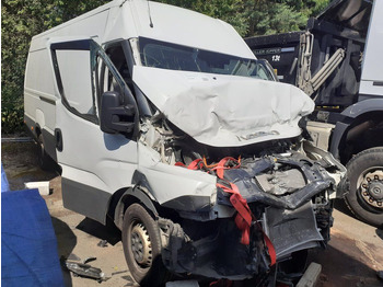 Iveco Daily 35S16 maxi Damaged liising Iveco Daily 35S16 maxi Damaged: pilt 1