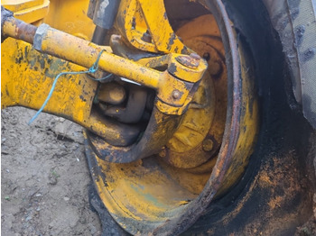 Esitelg - Materjali käitlemise seade Jcb 530-105 Front axle hub rhs complete  18.16:1, 453/3338: pilt 3