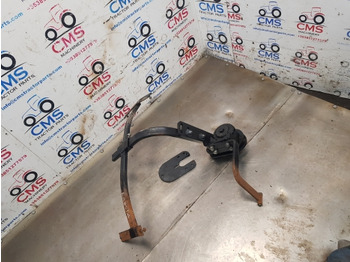 Poritiib Kubota M5092 Front Axle Mudguard Bracket Lhs Assy: pilt 2