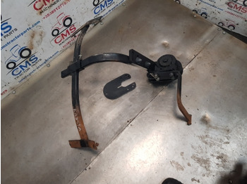 Poritiib Kubota M5092 Front Axle Mudguard Bracket Lhs Assy: pilt 4