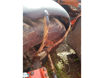 Pealisehitus ja välispind MANITOU MLT 735