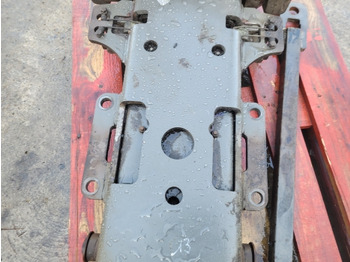 Raam/ Konstruktsioon Massey Feguson Valtra S374 Pick Up Hitch Complete Dromore Mf Z15 4387554m92: pilt 4