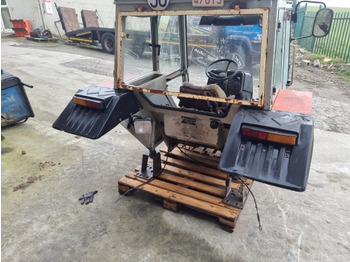 Kabiin Massey Ferguson 399, 375, 390, 398, 365 4wd Hi Line Complete Cab 3477585m91: pilt 5