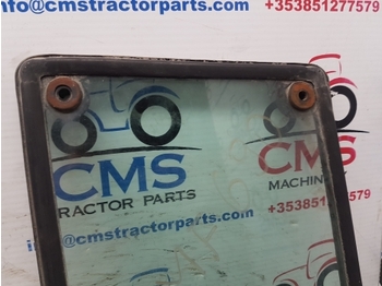 Aken ja varuosad - Traktor Massey Ferguson 600 Series 690 Cab Knee Glass With Lhs Seal Tg1250,  3301881m1: pilt 2