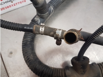 Väljalaskesüsteem - Traktor New Holland T7.200, T7.170, T7.185, Case Puma, Adblue Conduit Assy 84180432: pilt 4