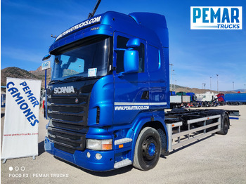 Kabiinišassiiga veoauto SCANIA R 400