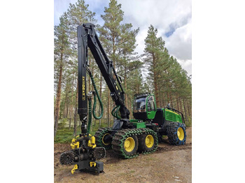Metsakoristaja JOHN DEERE