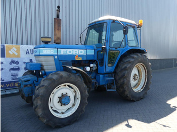 Traktor FORD