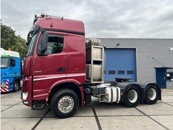 Sadulveok MERCEDES-BENZ Arocs 3363