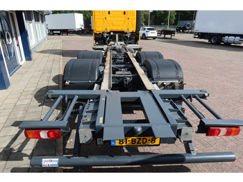 Kabiinišassiiga veoauto Mercedes-Benz Actros 2642 LL Chassis Cabine Giga space: pilt 4